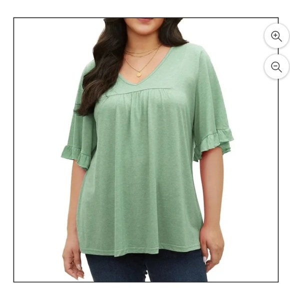BloomChic Plus Size 2XL Solid Gathered Ruffle Trim Flounce Sleeve T-shirt us18 - Picture 1 of 5
